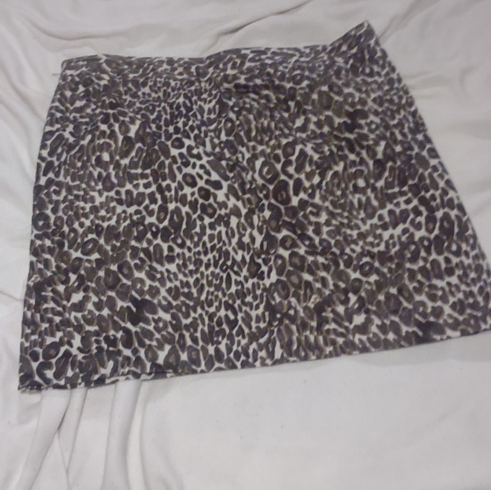 Loft plus size 16‎ leopard print mini skirt slit up the bottom - Picture 6 of 7